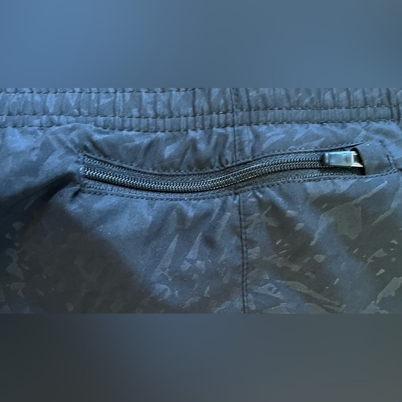 Nwt nike running shorts women sz large drifit - Picture 6 of 9